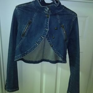 Cropped denim jacket